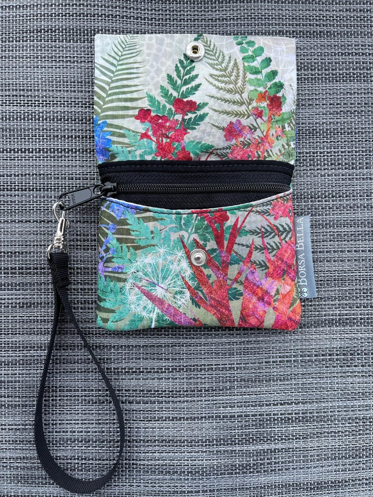 Small Slim Wallet - Light Weight - Added RFID Fabric - FernTastic Fabric