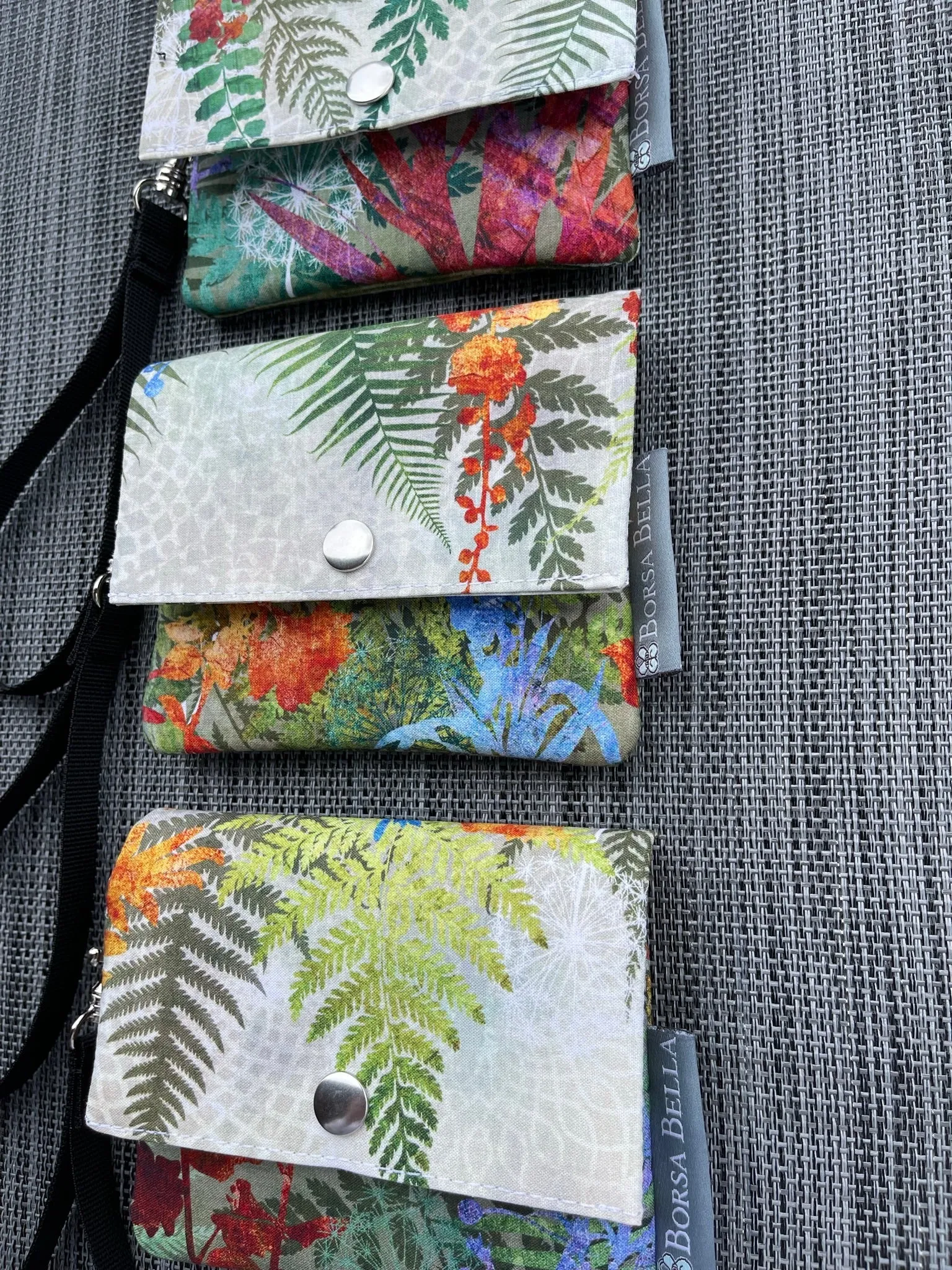 Small Slim Wallet - Light Weight - Added RFID Fabric - FernTastic Fabric