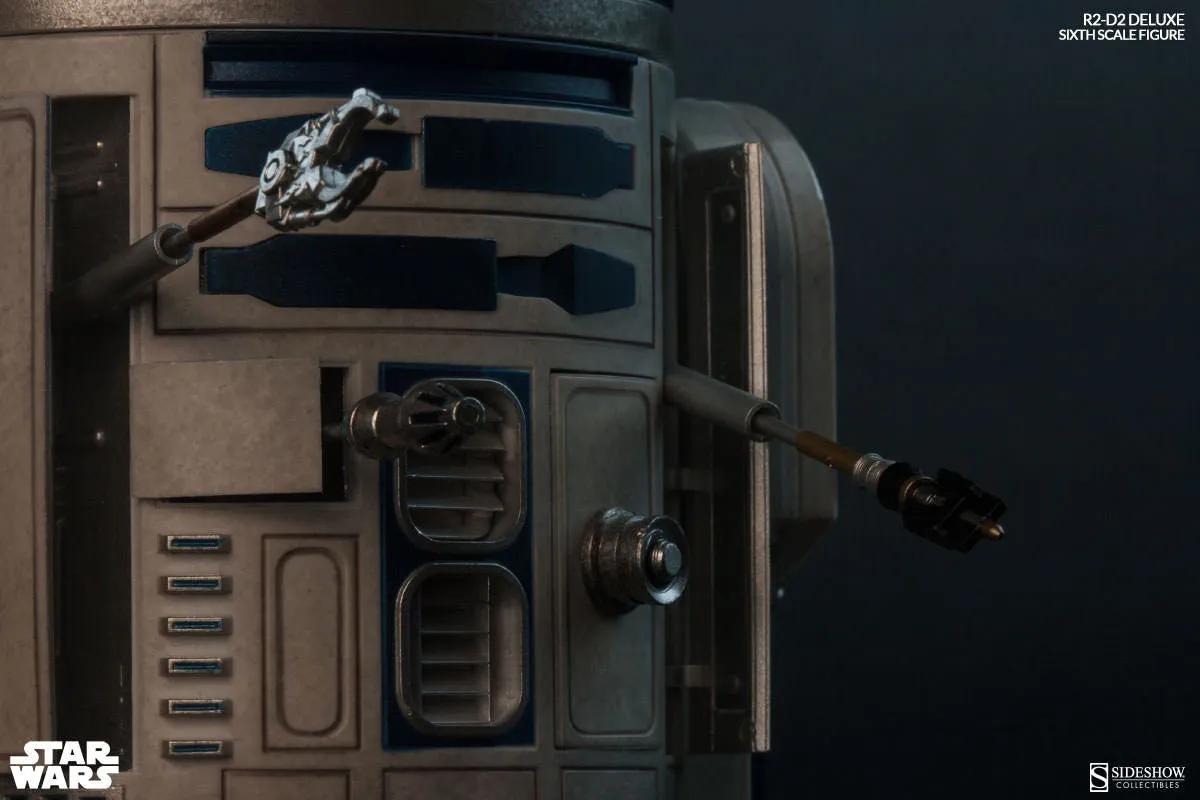 STAR WARS: R2-D2 Deluxe Sixth Scale Figure