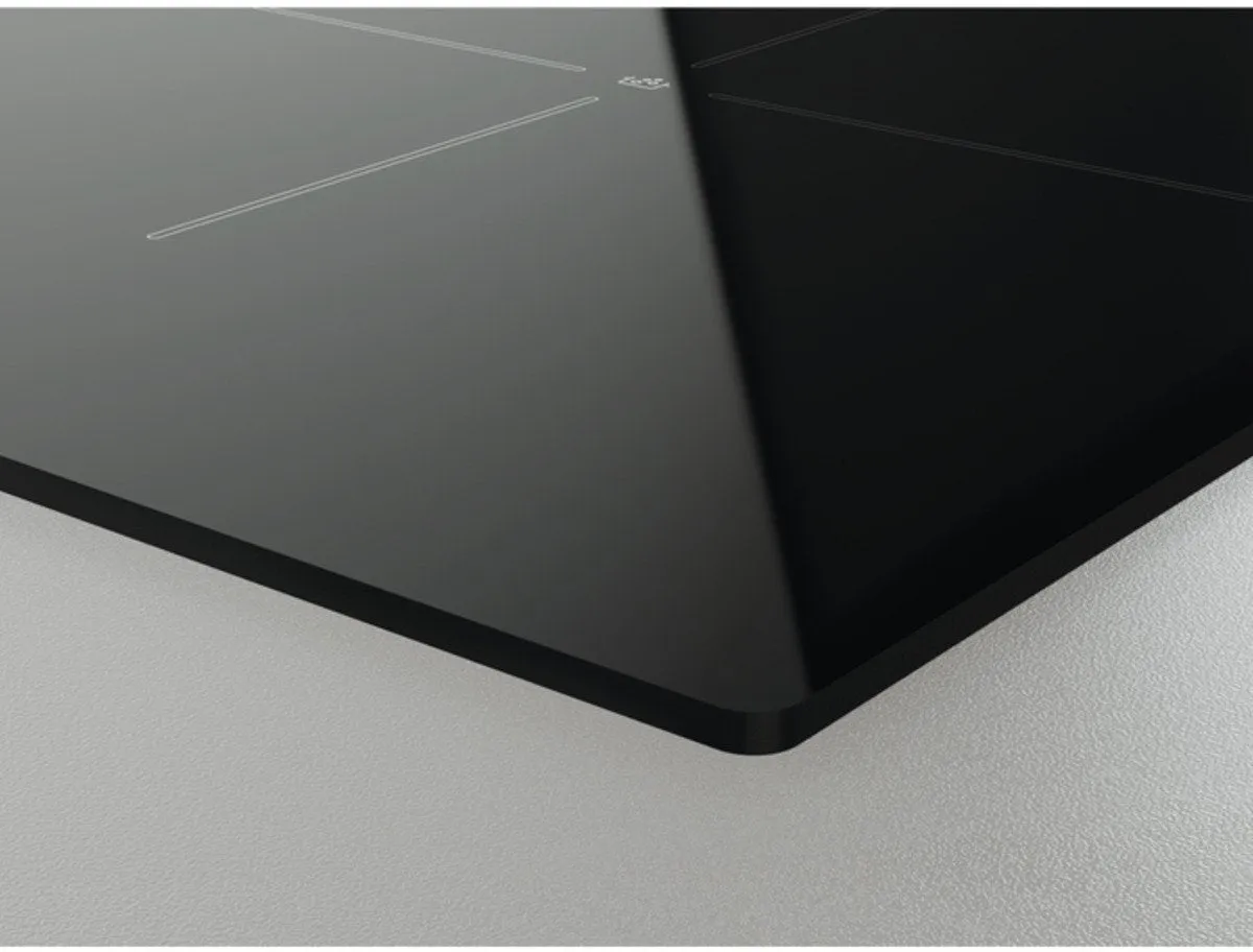 Zanussi ZHRN641K 60cm 4 Zone Ceramic Hob,Black